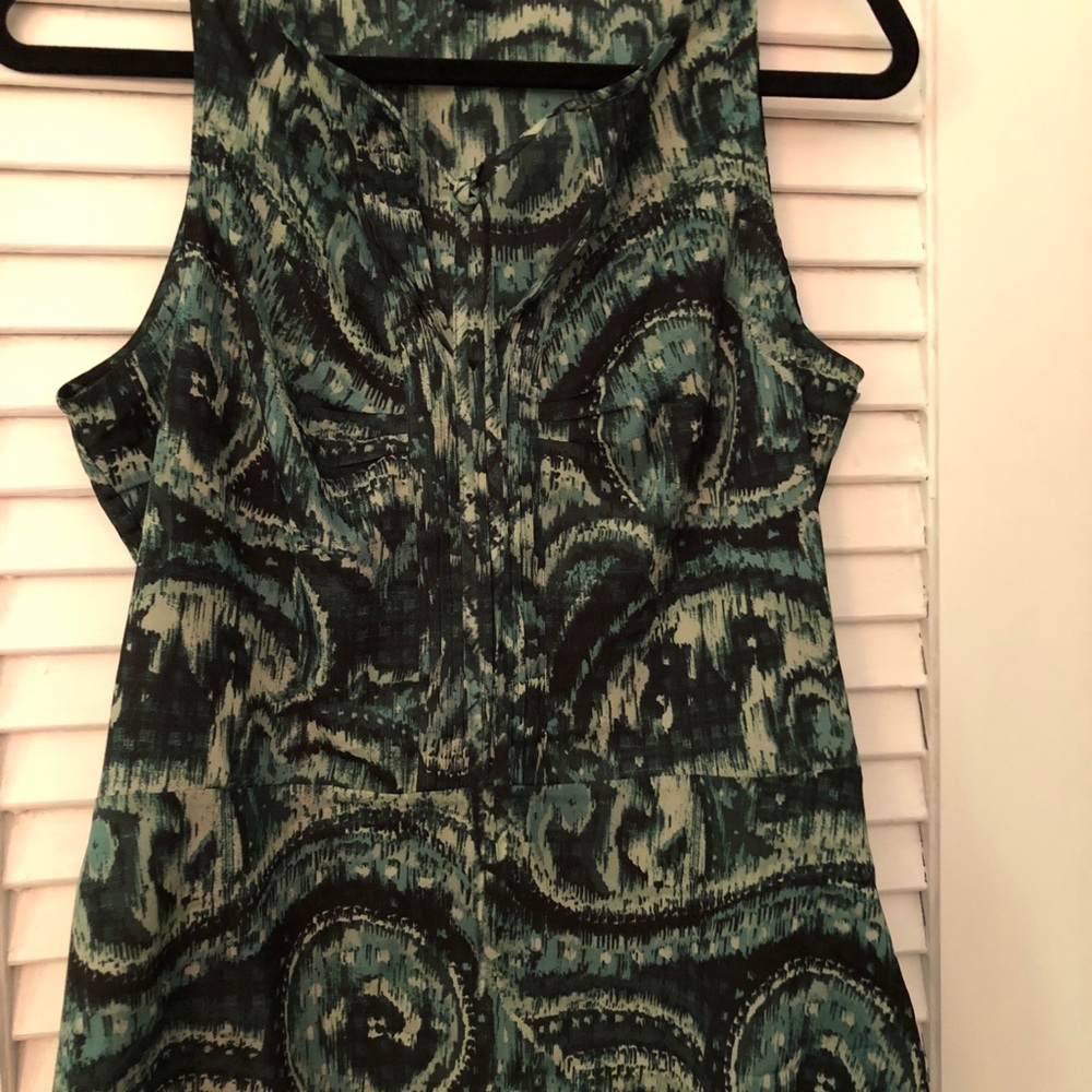 Banana Republic Peplum Shell Size 10